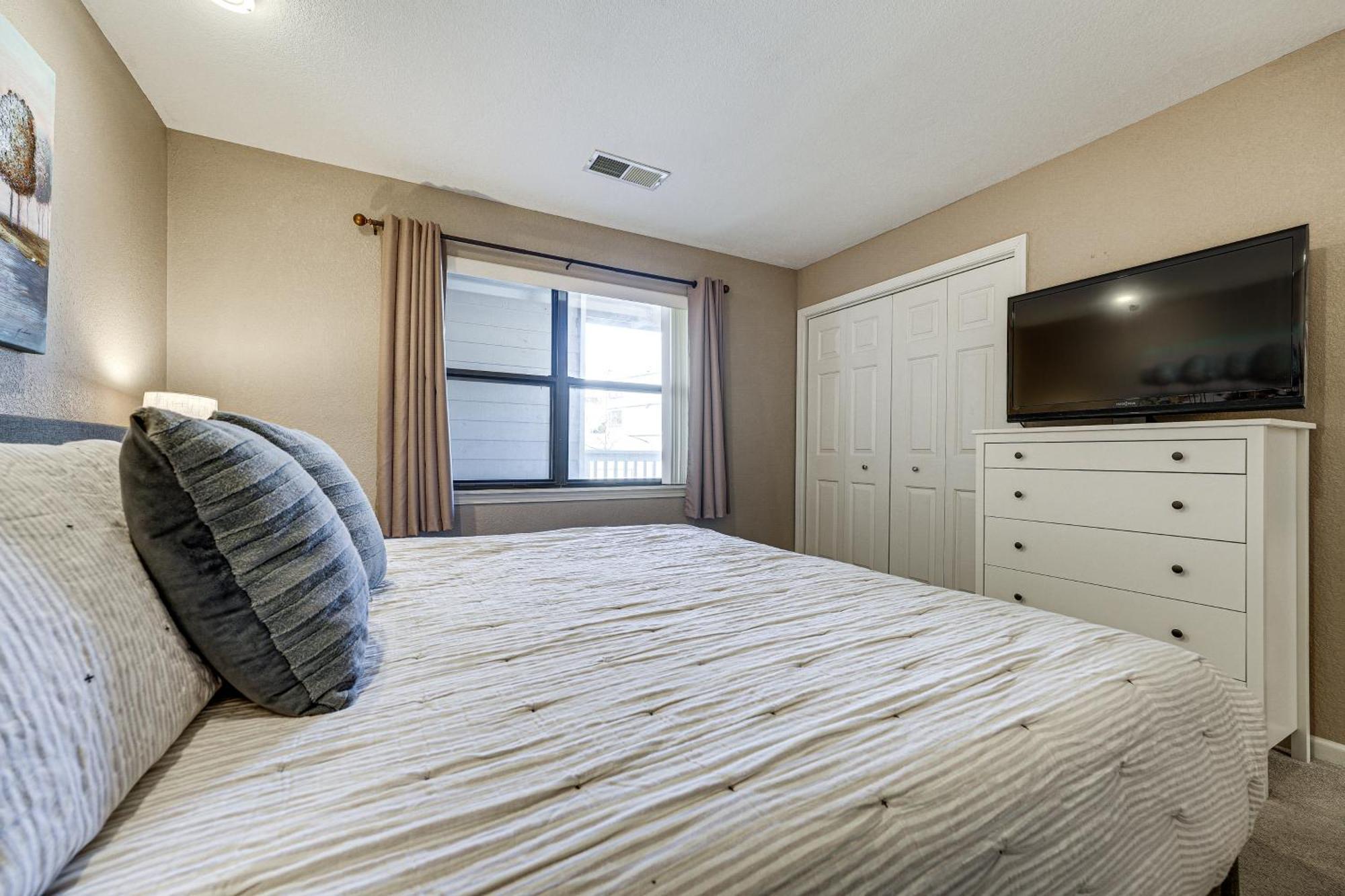 Lakefront Branson Penthouse With Resort Amenities! 外观 照片